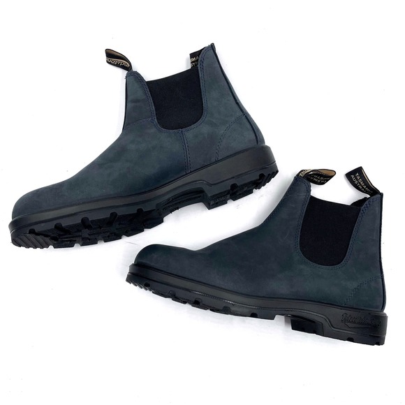 Blundstone Men's Boots in Navy and Black - Picture 6 of 8